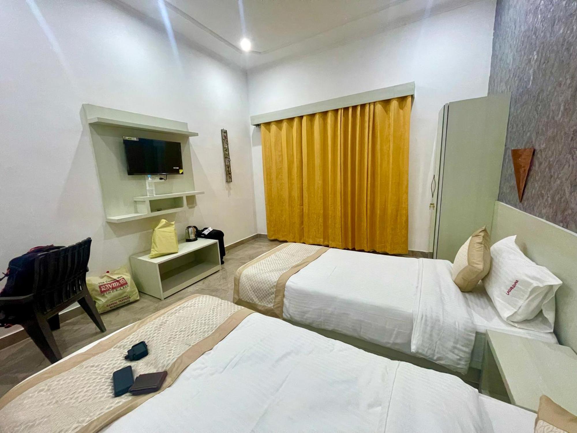 La Curcuma Luxury Homestay Khajurāho Eksteriør billede